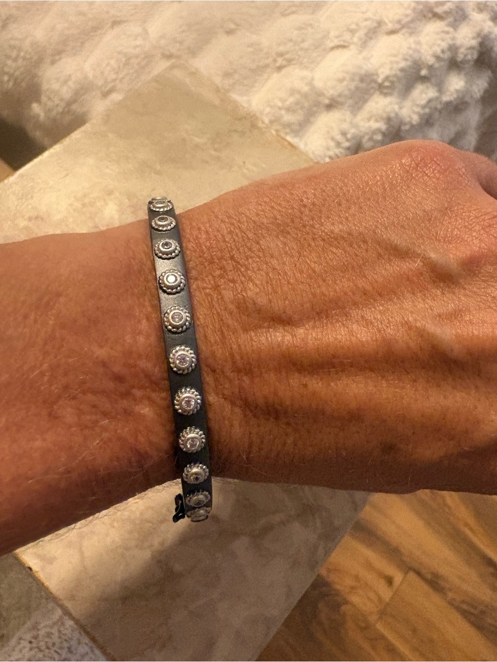 Freida Rothman black Bracelet with Cz stones - Picture 3 of 4